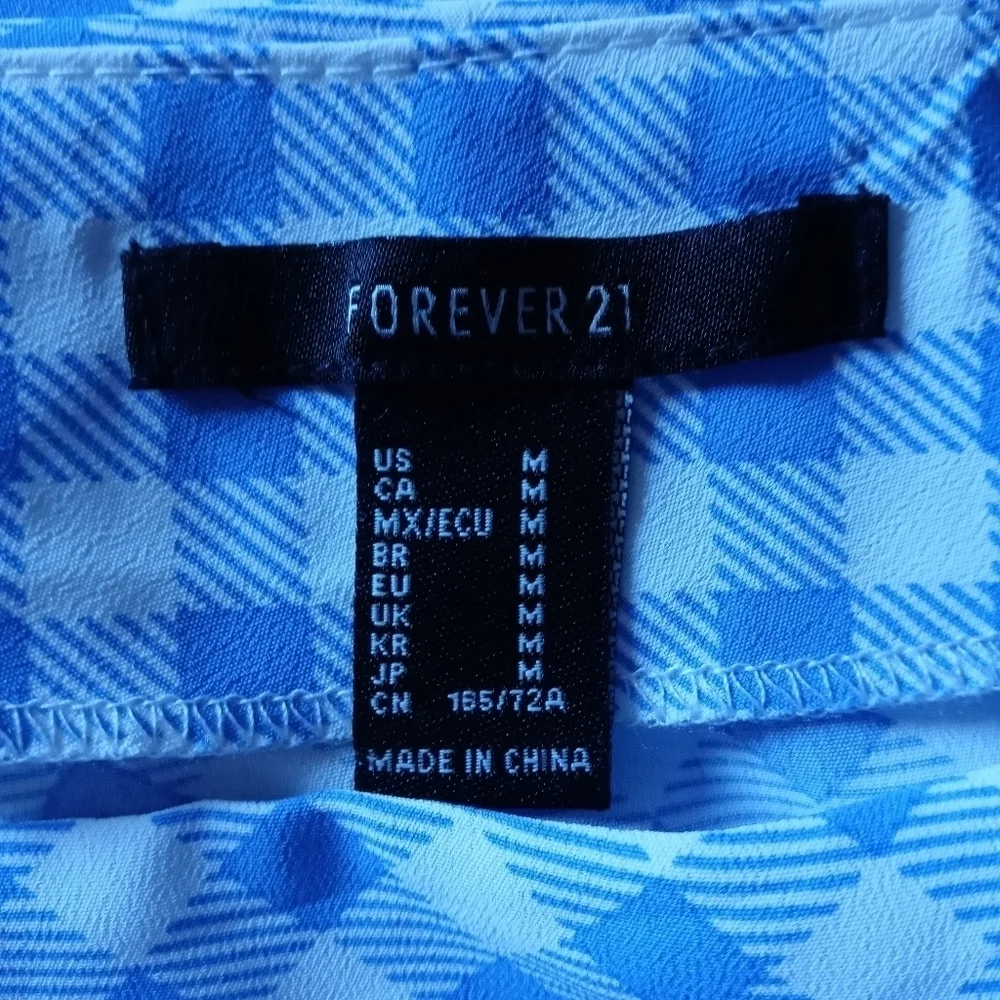 🌺 Forever 21 Gingham Midi Skirt. Size M .